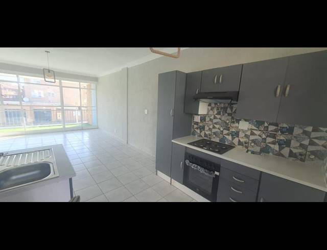 2 BEDROOM TOWNHOUSE FOR SALE IN NEW REDRUTH